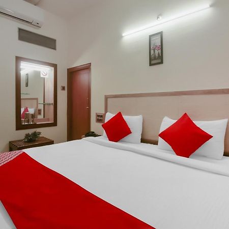 Kaveri Hotel Bed & Breakfast Майсур Экстерьер фото