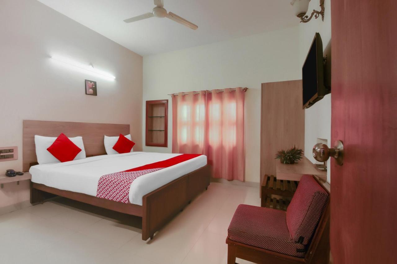 Kaveri Hotel Bed & Breakfast Майсур Экстерьер фото
