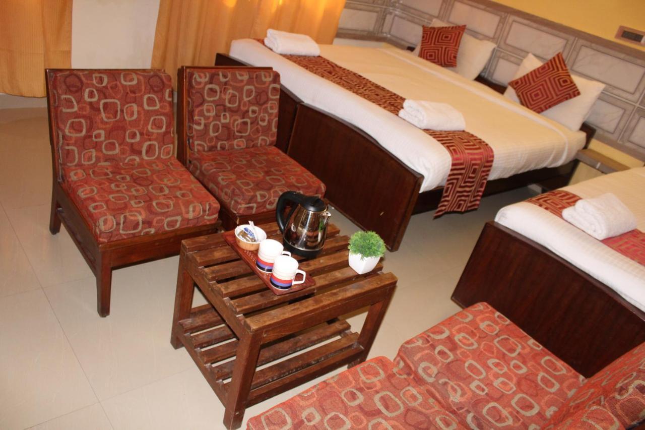 Kaveri Hotel Bed & Breakfast Майсур Экстерьер фото